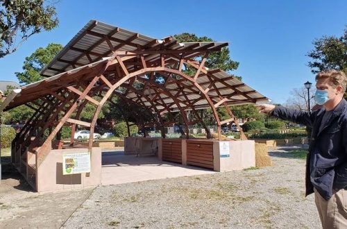 Pastre's students are beautify neighborhood parks and gardens in Charleston by designing and building architecturally interesting and innovative structures to provide seating, shelter and storage. 