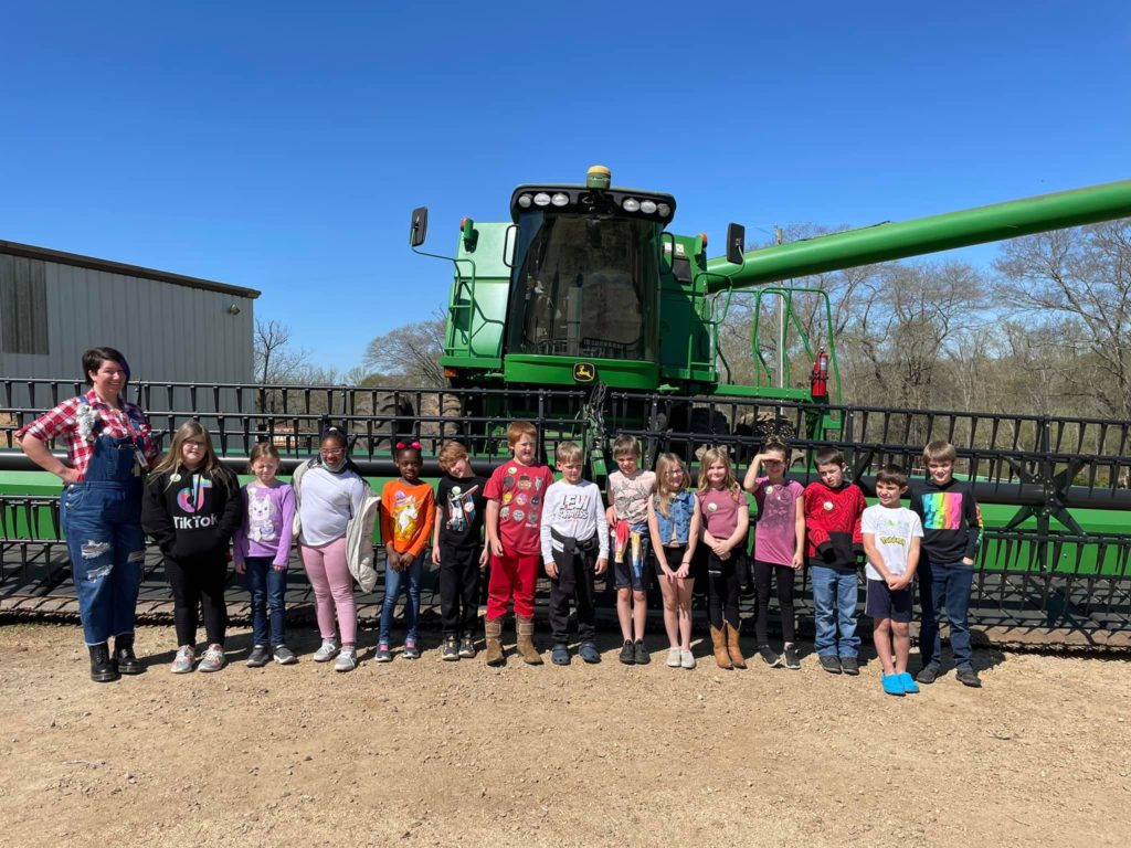 Ms. Ruppe's 2nd grade class from Draytonville Elementary enjoyed their visit to Sarratt Farms for 4-H Down on the Farm Day.