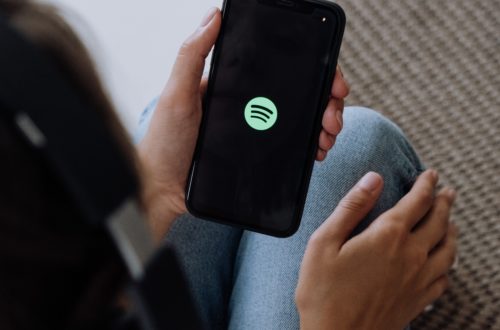 Neil Young, Joe Rogan, and Spotify | Clemson SMLC Blog