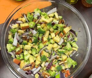 Participants in Growing Health in August got a taste test of Broccoli, Apple, Pecan Salad. Find the recipe at hgic.clemson.edu. 